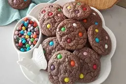 کوکی اسمارتیزی | ترکیبی شیرین و رنگارنگ برای ذائقه‌ها +ویدئو