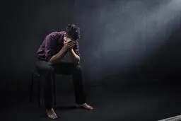 پیامدهای منفی آسیب روحی بر زندگی عاطفی