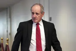 عضو سنای آمریکا: فعالیت‌های هسته‌ای ایران در نشست آتی شورای حکام مطرح شود