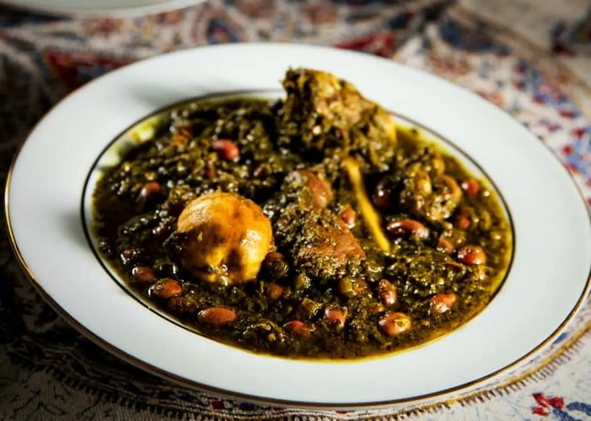 روشی متفاوت برای تهیه قورمه سبزی | طرز تهیه قورمه سبزی با سبزی خشک