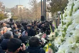 جایگزینی تاج‌گل با تجهیزات پزشکی | پویش «گل‌های همیشه بهار» در مراسم ترحیم +ویدئو