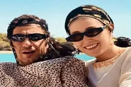 عکس که نوید محمد زاده از مادرش منتشر کرد | مادر شوهر فرشته حسینی را ببینید