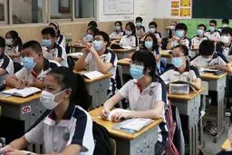 چین  |  بازگشت دانش‌آموزان شهر ووهان به مدرسه 