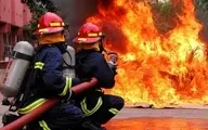 آتش‌سوزی هولناک در مشهد | انبار کفش و خانه های اطراف سوخت