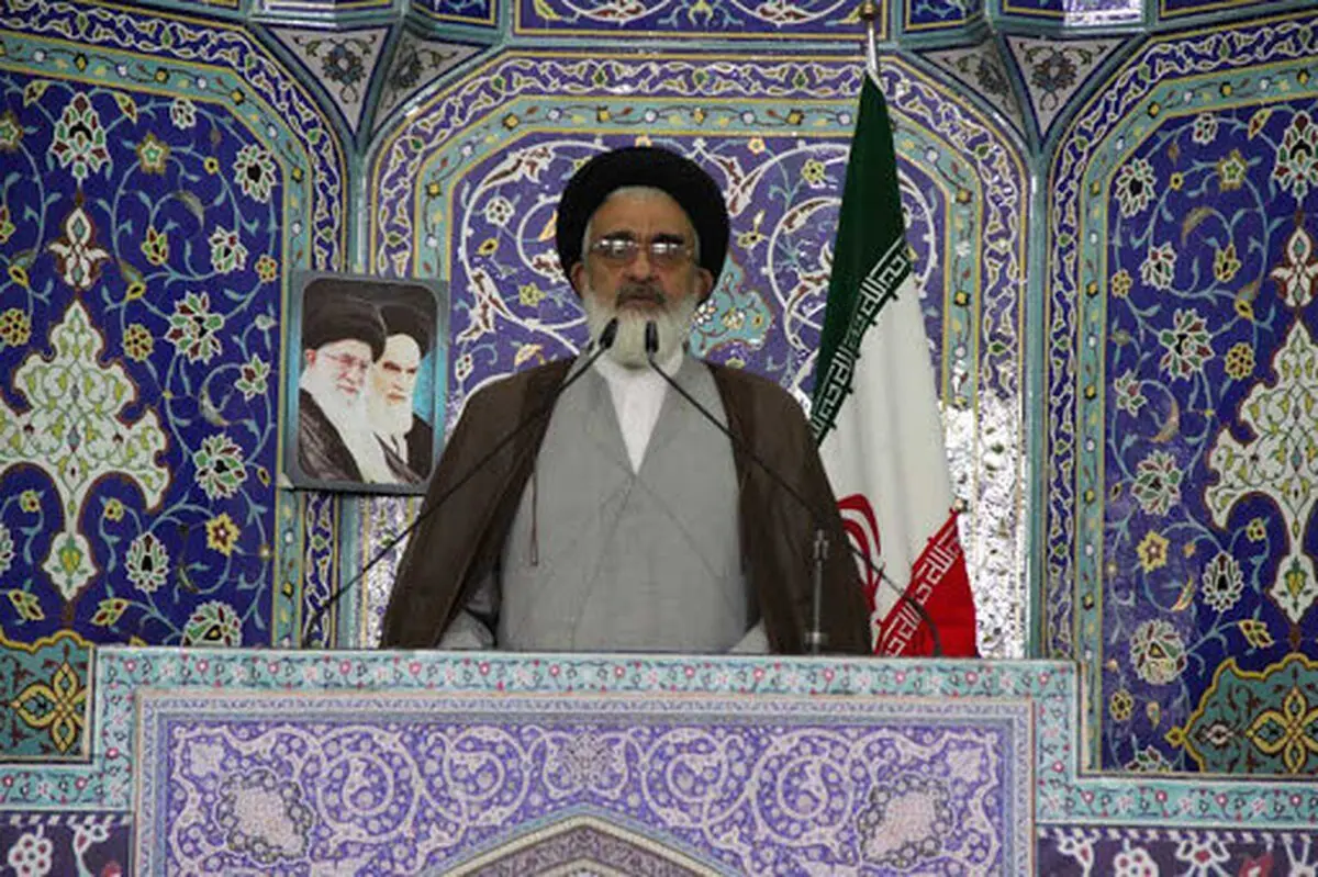  فشار اقتصادی توطئه‌ی دشمن است