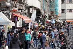 دبیر کمیته علمی کرونا: بیم پیک ششم کرونا در کشور وجود دارد |  رعایت شیوه نامه های بهداشتی ۳۰ درصد در جلوگیری از انتشار کرونا کارایی دارد  | واکسیناسیون هنوز به اندازه کافی نرسیده