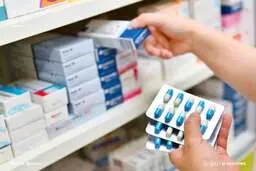 فروش داروی بیماران نادر در بازار آزاد | زنگ خطر نظام درمانی!