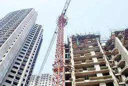 ۱۳ خلاف بسازوبفروش‌ها مجاز شد