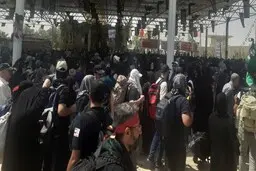حمله باورنکردنی به رئیس جمهور پس از اتفاق جنجالی :دولت رئیسی لجباز، مغرور و متکبر است