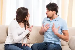 چگونه از همسرمان انتقاد کنیم که ناراحت نشود؟ 