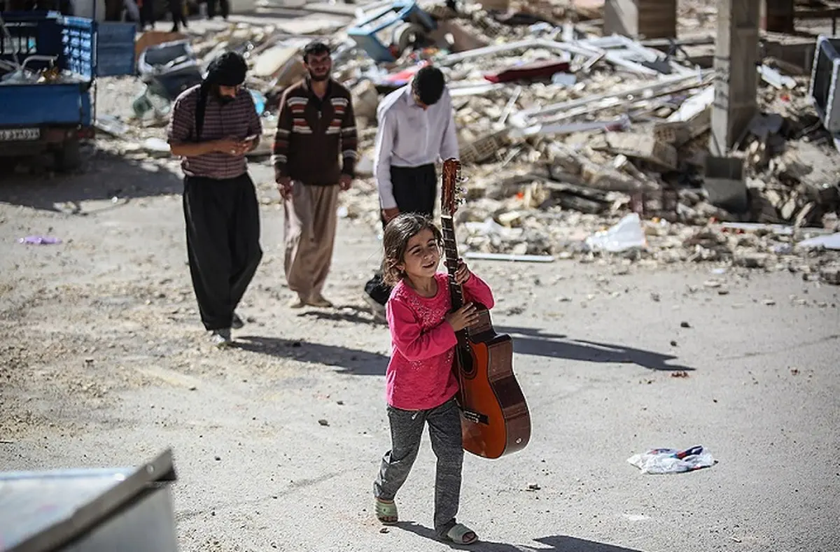 
واریز 150 هزار دلار کمک بین‌المللی به حساب زلزله‌زدگان کرمانشاهی 