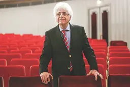 آهنگسازم، نه پیشگو