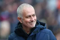 مورینیو به رکورد ۶۰۰ برد در مربیگری رسید
