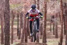 دردسرهای شیوع ویروس کرونا برای بانوی رکابزن ایران