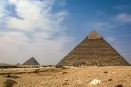 اتفاقات عجیب در اهرام ثلاثه مصر | درها خود به خود باز شد | عجایب هفتگانه جهان باستان این بار در مصر +تصویر