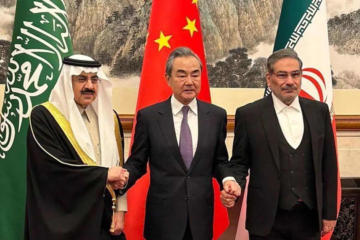روزنامه نگار منتقد نتانیاهو : ایران با استفاده از چین کانال مالی گسترده‌ای در عربستان ایجاد کرده است!