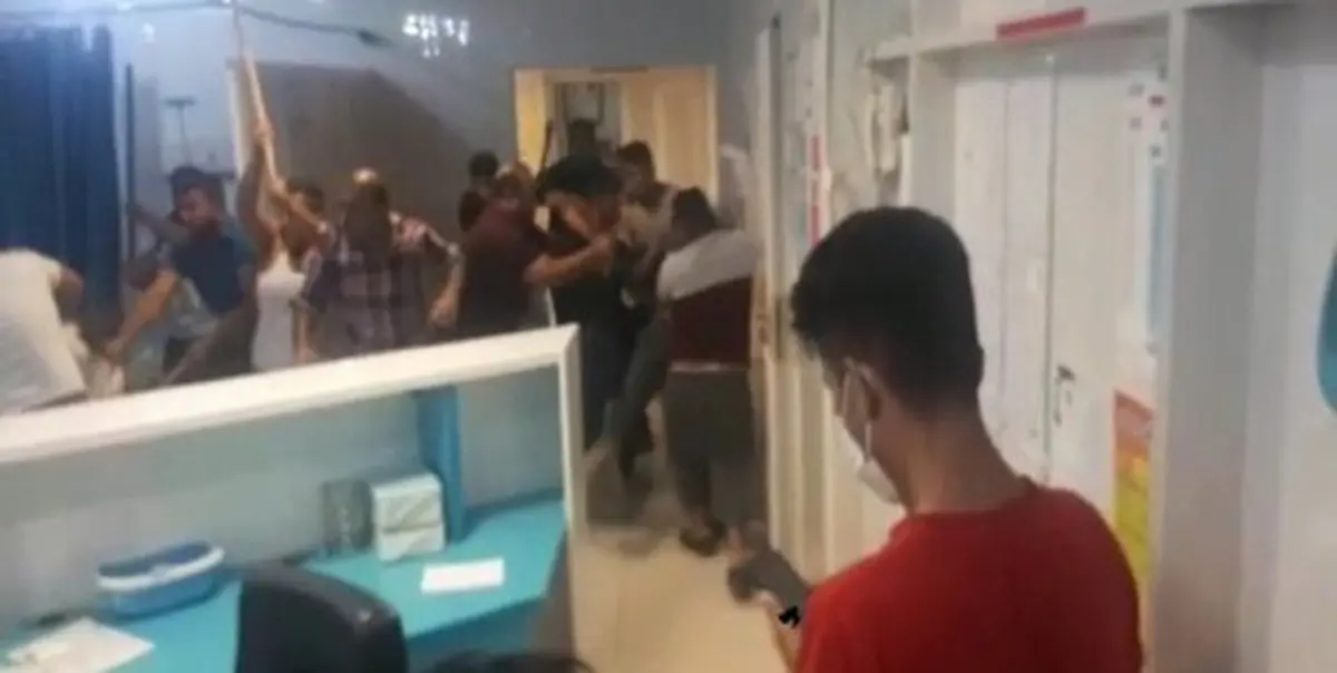 حمله نزدیکان یک مجروح به بیمارستان ماهشهر+ویدئو