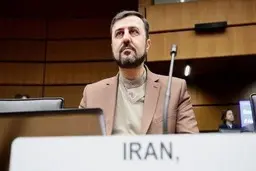 
نامه ایران به مدیر اجرایی دفتر مقابله با جرم ملل متحد  |  حق پاسخگویی به حمله تروریستی اخیر را برای خود محفوظ می‌داریم
