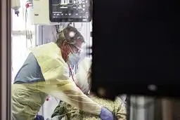 
یک داروی ضد روماتیسم می‌تواند در کاهش میزان مرگ‌ومیر ناشی از کرونا مفید باشد
