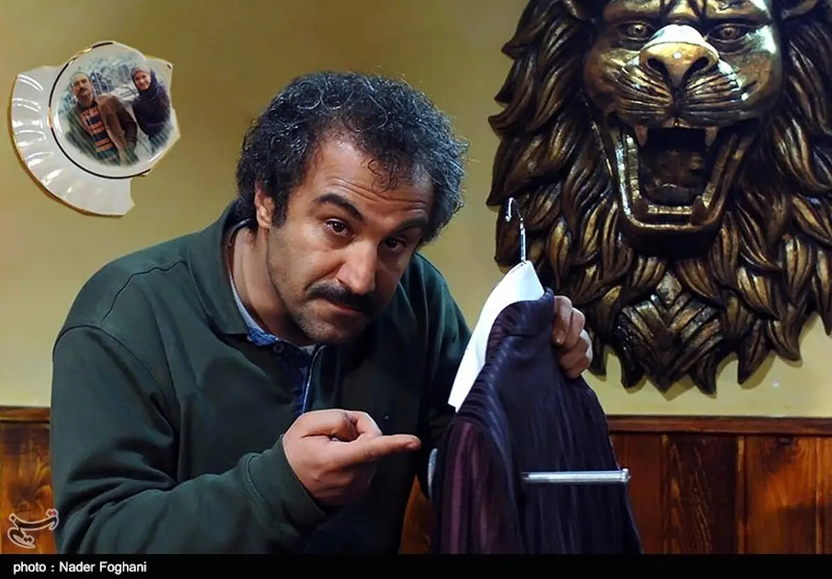 چرا همه چی را عادی جلوه می‌دهید؟