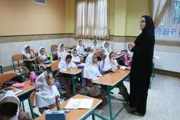 بازگشایی مدارس خوزستان به تعویق افتاد