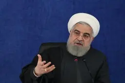روحانی: برخی اقدامات در بررسی و رد بودجه و ارجاع آن به دولت خلاف قاعده آیین نامه بود
