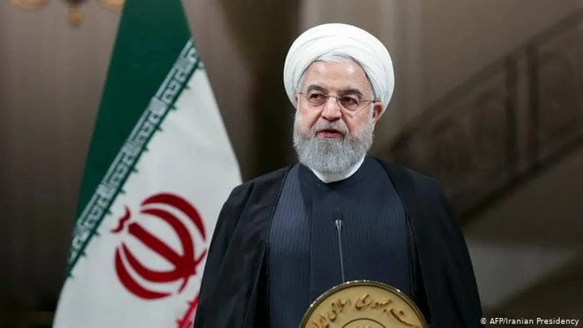 
هیأت دولت در واکنش به شعار «مرگ بر روحانی قاطعانه هشدارداد


