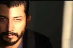 بازیگر سریال پایتخت کارتن خواب شد | اولین عکس از بی خانمانی بازیگر سریال پایتخت