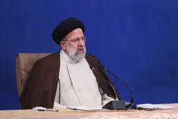 سردار مومنی عزادار شد | رئیس جمهور پیام تسلیت صادر کرد