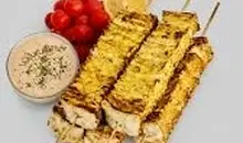 کباب لایه‌ای؛ پیشنهادی متفاوت برای مهمانی‌های تابستانی | با نان و مرغ، یک کباب مجلسی و آسان درست کنید +ویدئو