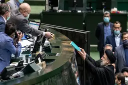 آیا بودجه 1403 جراحی اقتصادی است؟ | اقتصاد در اتاق عمل