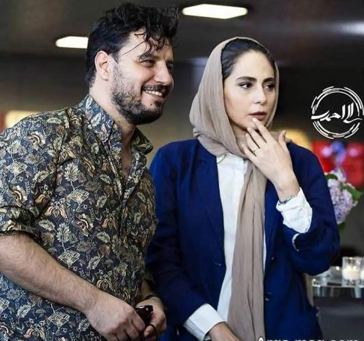 واکنش عجیب جواد عزتی به بغل کردن همسرش در جشن حافظ | جدایی جواد عزتی از همسرش علنی شد