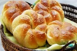 این نون فقط با آب درست میشه! | طرز تهیه نان خانگی ساده +ویدئو
