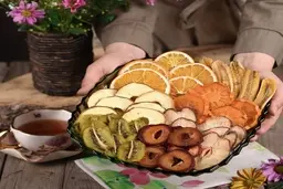 قیمت میوه خشک سر به فلک کشید! | نزدیک شدن شب یلدا باعث گرانی میوه خشک هم شد +جدول قیمت