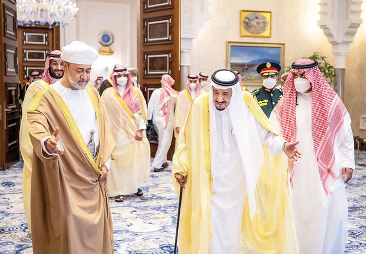 جانشین «قابوس» در عربستان به دنبال چیست؟ | سلطان عمان مهمان ملک سلمان پادشاه عربستان شد