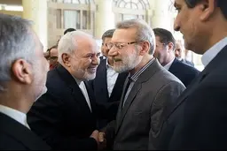سنت بازگشت به گوشه‌ی آکادمیک / از ظریف، صالحی و لاریجانی تا آیت الله موسوی اردبیلی