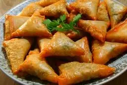 با این روش برای نهار یک سمبوسه خوشمزه  متفاوت درست کن