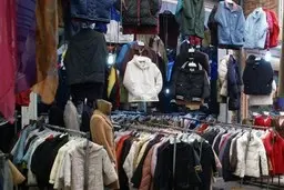بازار سرد لباس گرم