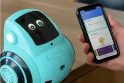 
ربات هوشمندی که همیار والدین و کودک است+تصاویر 
