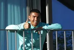 
رونالدو  |  باور نمی‌کنم به کرونا مبتلا شده ام
