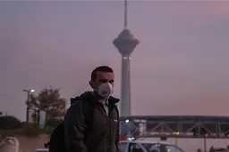 احتمال تعطیلی تهران؟ | ستاد کرونا: ویروس کرونا در هوای آلوده ماندگارتر است | استاندار: پیشنهاد ۲ روز تعطیلی دستگاه های اداری به هیئت دولت داده شده