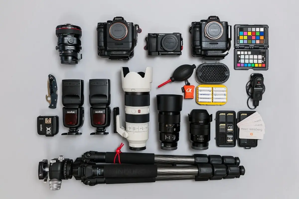 معرفی انواع لوازم جانبی دوربین عکاسی که به آن نیاز دارید
