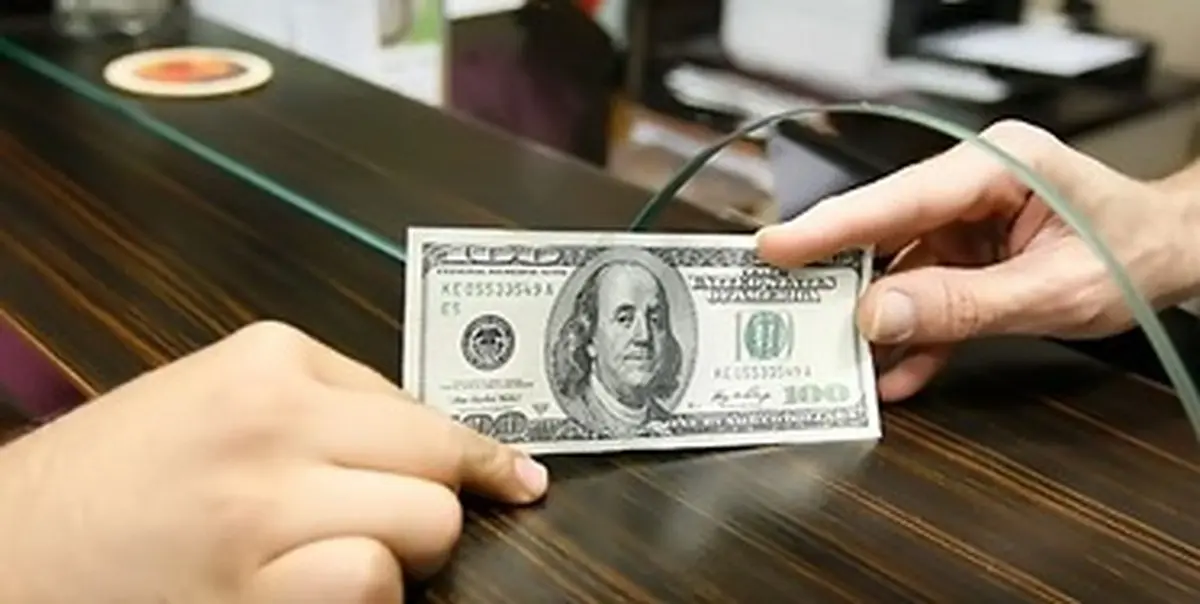 نرخ خرید و فروش دلار و یورو در صرافی بانک‌ها 