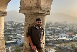 بازداشت حسین ولایتی عکاس ایرانی توسط طالبان