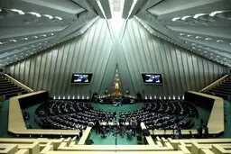 میزان حقوق و مزایای نمایندگان مجلس |  رقم‌ها متفاوت است