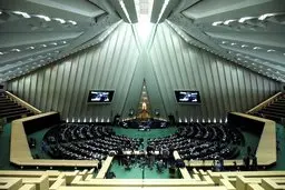  میزان حقوق و مزایای نمایندگان مجلس |  رقم‌ها متفاوت است