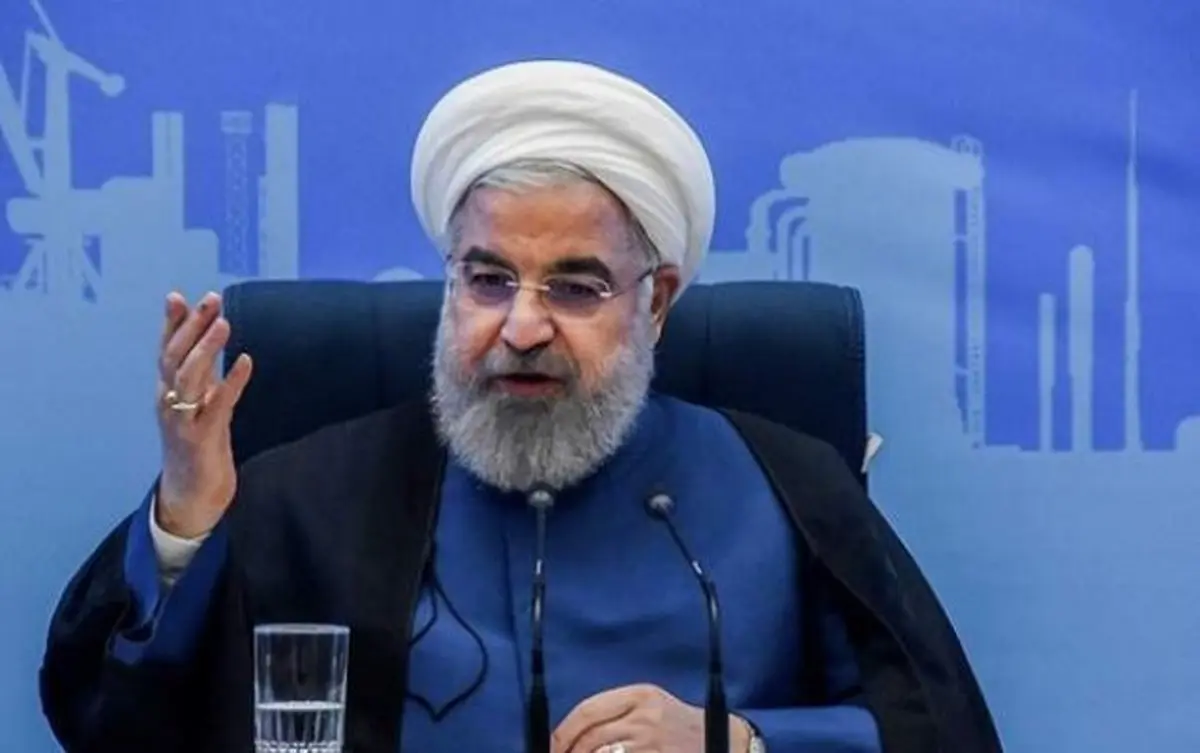 حسن روحانی در شب آخر ریاست جمهوری +تصاویر