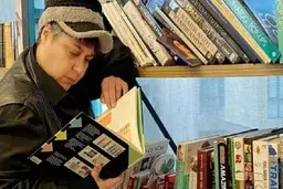 شهره لرستانی با تیپی عجیب و مردانه در کنار پدر قاضی و مادرش + عکس