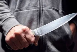 حمله با قمه به سرمربی تیم فوتبال! | جزییات حادثه از زبان بختیاری زاده +ویدئو