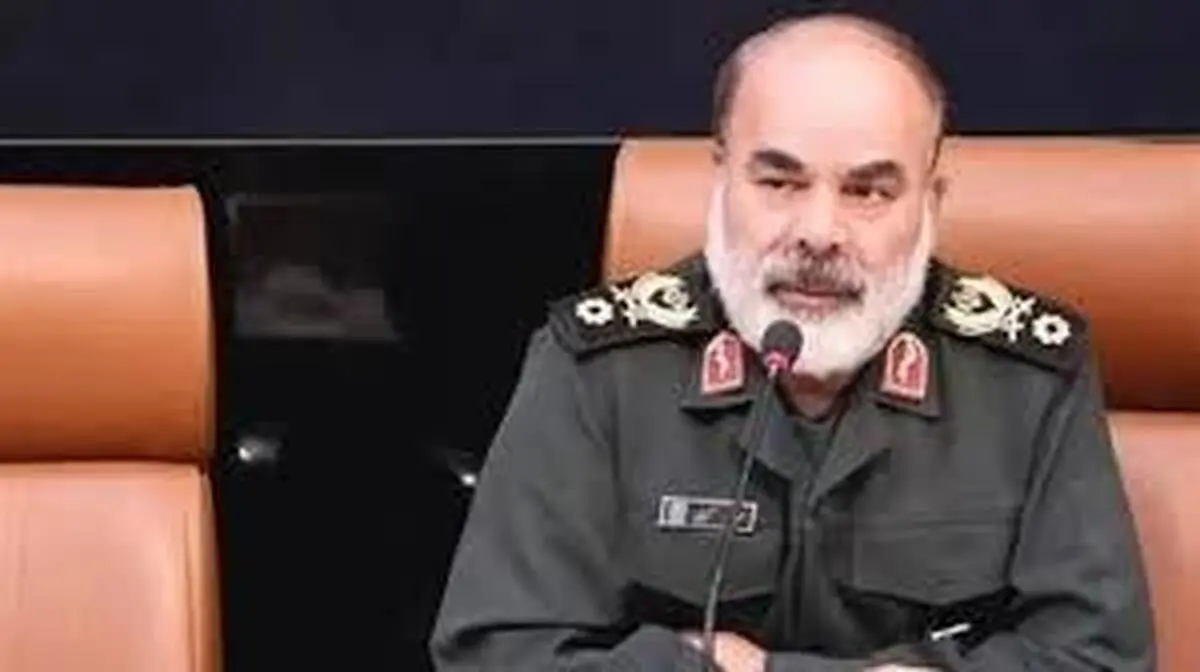 فرمانده نیروی زمینی سپاه: در برابر جبهه باطل محکم بایستیم | سردار کرمی: از قرآن جهت پیشرفت فناوری کمک بگیریم